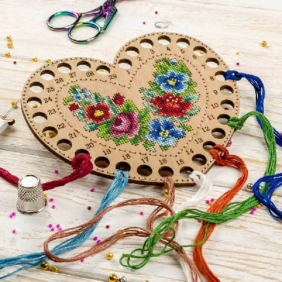 Thread Organisers and Thread Bobbins by Wonderland Craft