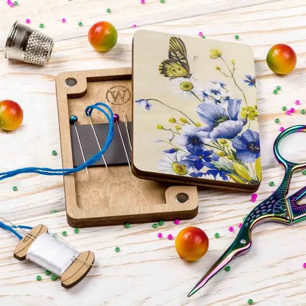 Needle Case by Wonderland Craft