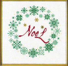 Noel Wreath MJC068