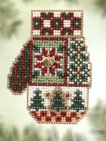 MHCM49 Patchwork Holiday Ornament    
