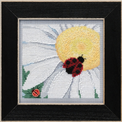 MH14-2116 Ladybug on Daisy by Mill Hill 