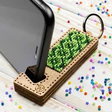 FLK-486 Phone Stand – Green  - Wooden Bead Kit by Wonderland Crafts 