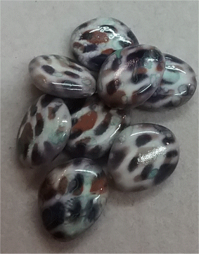 Mottled Purples Pebble Shape : Approximately 30mm x 25mm