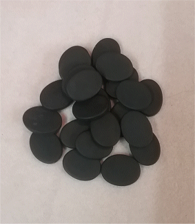 Black Oval Matte : Approximately 28mm x 20mm  
