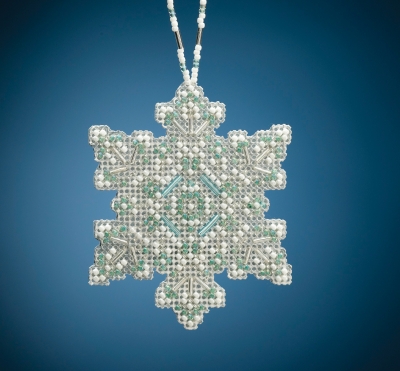 MH21-2015 Aqua Mist Snowflake Ornament Kit by Mill Hill 