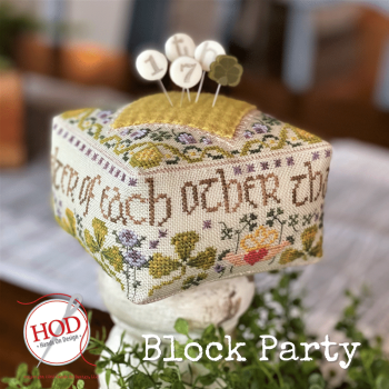 HD -252 17th Block Party by Hands on Designs 