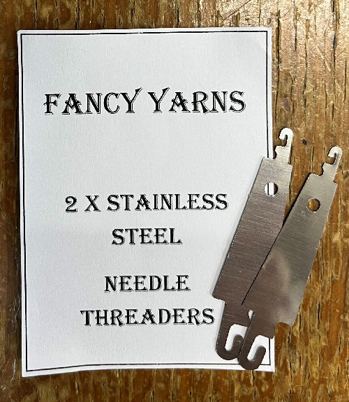 2 x Needle threader : Easily threads long eye needles  by Fancy Yarn 