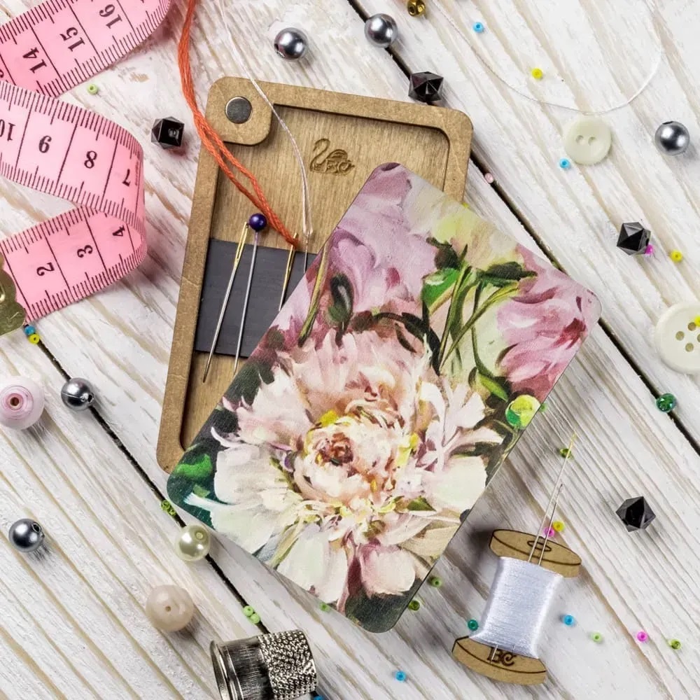 Wonderland Crafts - FLZB(N)-085 Needle Case - 6cm x 9cm - Plywood (Needle not included ) 