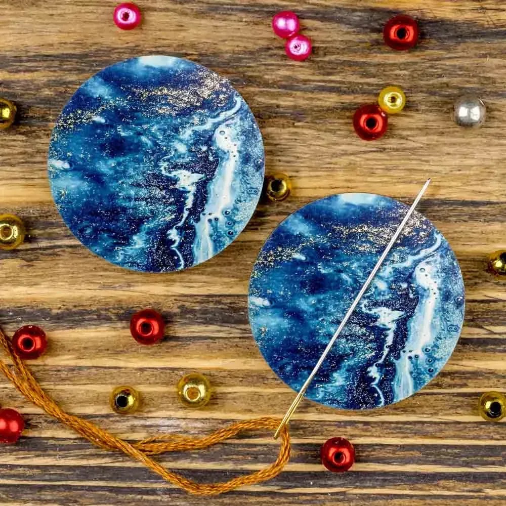 Woodland Crafts -  FLMH-075 Blue & Gold Abstraction Magnetic double-sided needle holder 