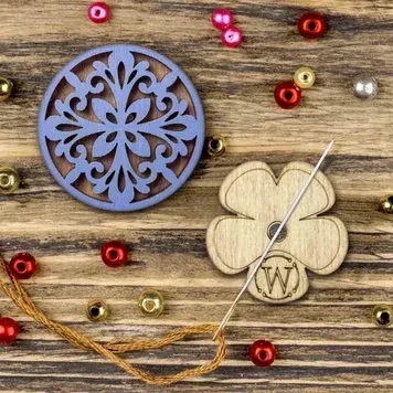 FLMH-108(W) Blue Magnetic singe-sided needle holder by Wonderland Crafts 